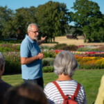 Björn berättar för medlemmarna